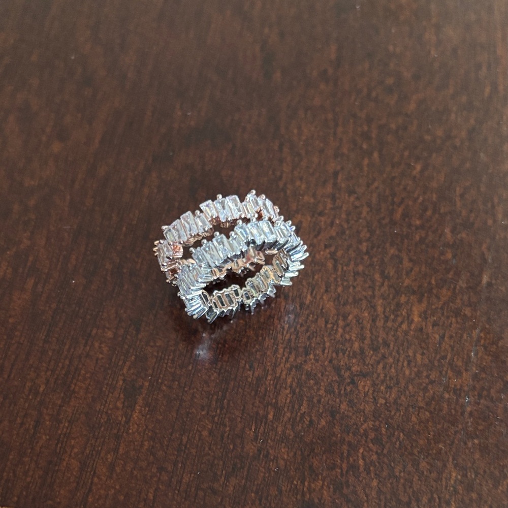 Elegant Silver Women's Ring and rose gold ring